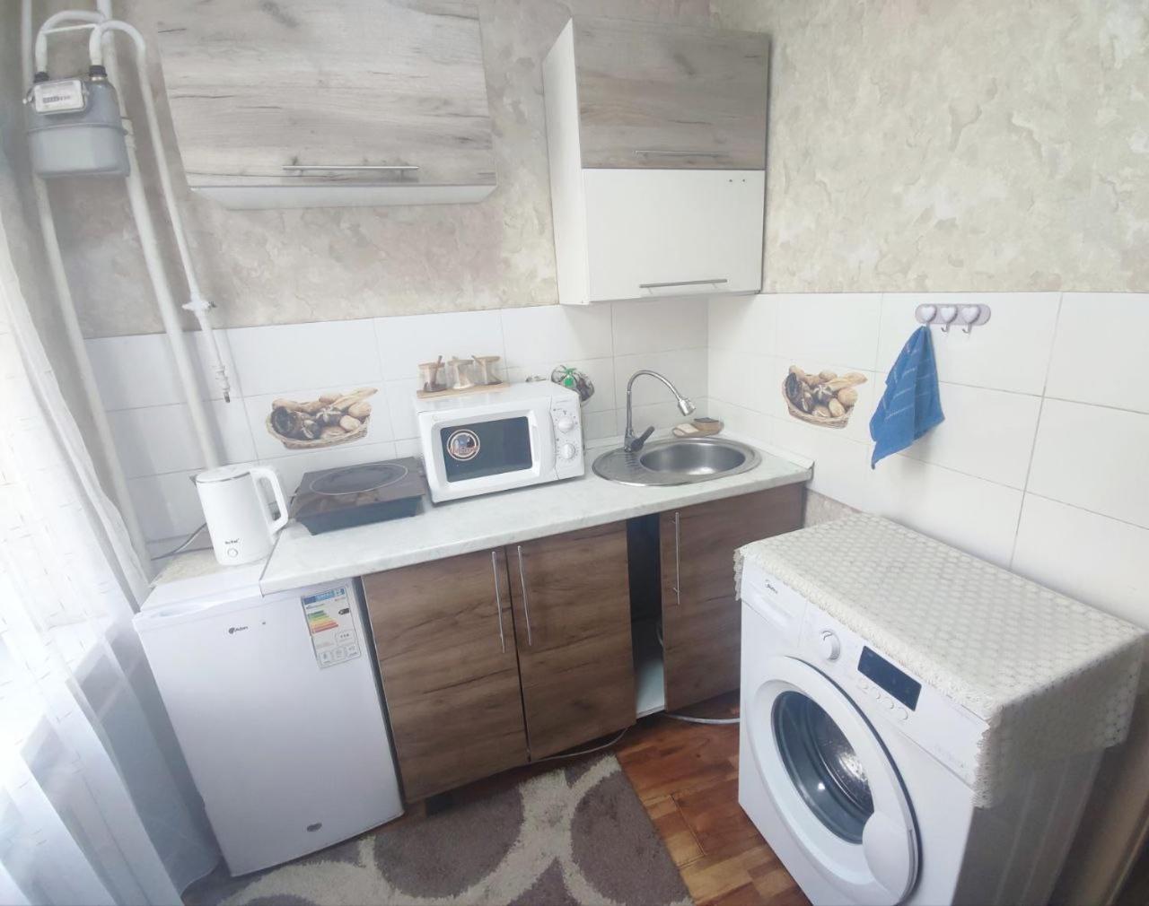 Комфортная Квартира Для 2Х Персон Apartment Bishkek Exterior photo